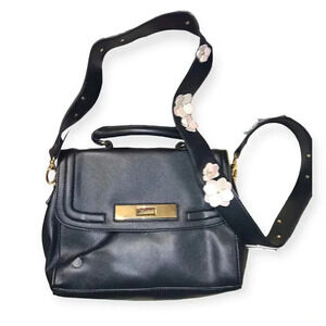 Apt. 9 floral strap crossbody bag